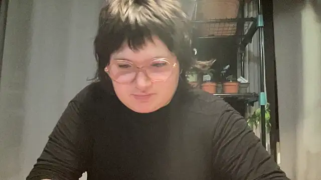  dwhorekin  online show from 11/28/25, 12:24