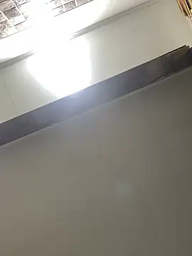 Snapshot of Sophia_cyrus11 chatting on 12/23/24, 02:24 Sophia cyrus11 online show from 12/23/24, 02:24