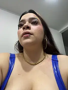 Snapshot of Sophia_cyrus11 chatting on 01/01/25, 05:22 Sophia cyrus11 online show from 01/01/25, 05:22