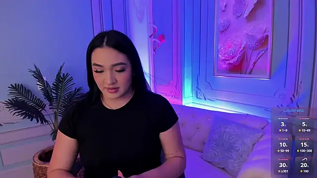 stefany duque1  online show from 10/28/25, 02:48