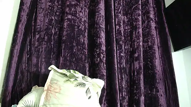 Ebonyxprincess  online show from 02/09/25, 02:17