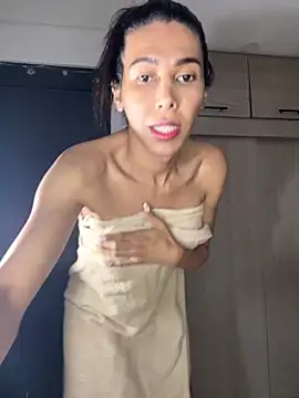 Ebonyxprincess  online show from 10/21/25, 08:53