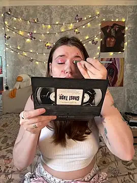 Sabrina shells online show from 12/19/25, 10:11