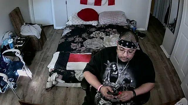 cloudy couple444 online show from 02/28/25, 08:18