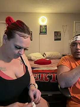 cloudy couple444 online show from 03/15/25, 08:37