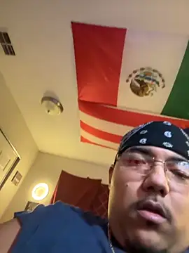 cloudy couple444 online show from 09/17/25, 04:58