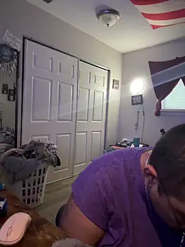 cloudy couple444 online show from 10/21/25, 04:30