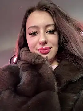 Snapshot of AndreaMood chatting on 02/03/25, 04:57 AndreaMood online show from 02/03/25, 04:57