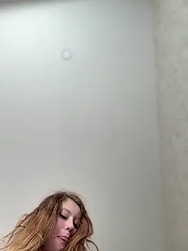 AndreaMood online show from 12/21/25, 01:24