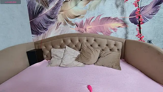 Anoraa online show from 09/23/25, 11:19