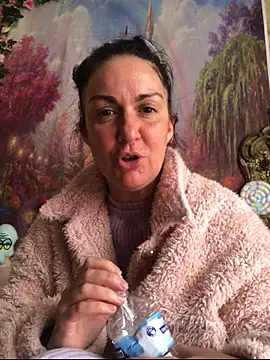 BELLAMORGANE1 online show from 11/30/25, 10:52