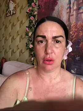 BELLAMORGANE1 online show from 04/22/26, 01:12