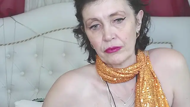 SilviaHart online show from 12/14/25, 06:52