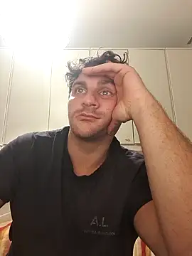 michemichemiche8 online show from 10/15/25, 05:13