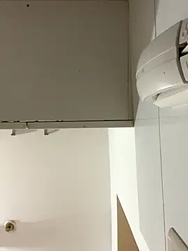 Snapshot of StarSex22 chatting on 10/17/25, 04:04 StarSex22 online show from 10/17/25, 04:04