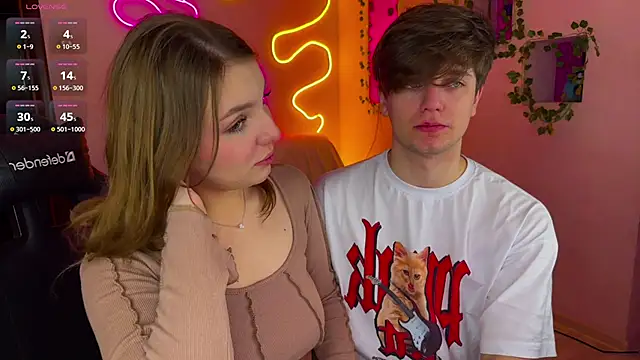 RobertAndLinela online show from 03/06/25, 03:13