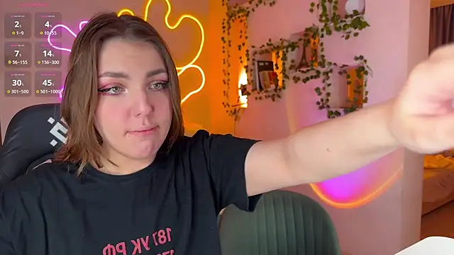 RobertAndLinela online show from 10/06/25, 08:01