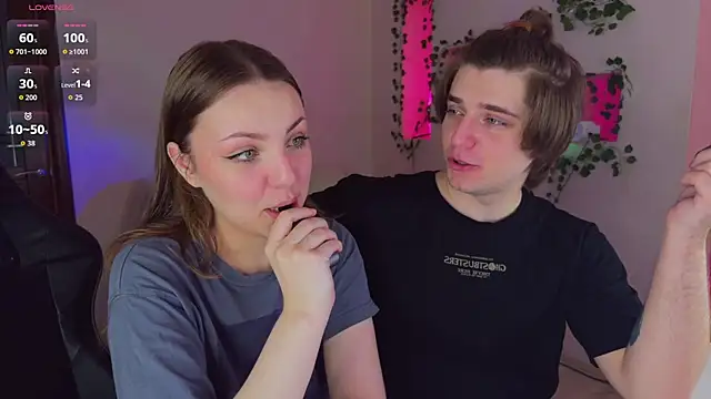 RobertAndLinela online show from 06/14/26, 09:44