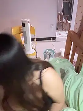 Snapshot of Happyou2 chatting on 02/20/25, 09:33 Happyou2 online show from 02/20/25, 09:33