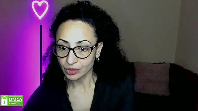 Arianasweety23 online show from 02/08/25, 09:36