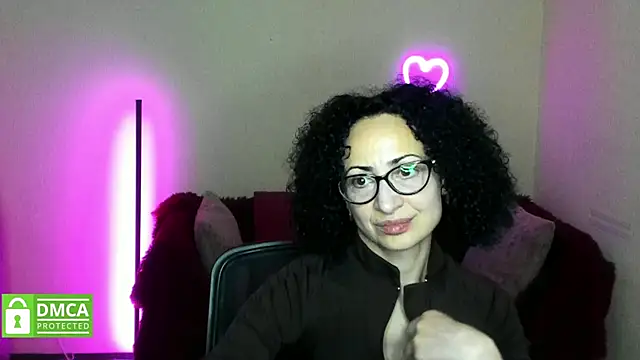 Arianasweety23 online show from 10/31/25, 06:31