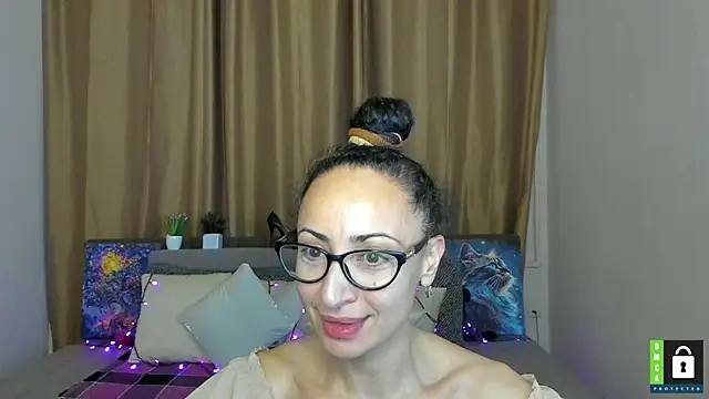 Arianasweety23 online show from 11/11/25, 06:30