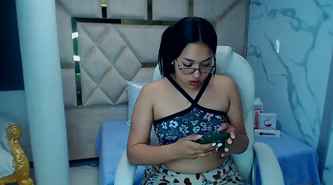 IsabellRodriguez18 online show from 03/08/25, 08:00