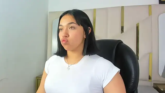 IsabellRodriguez18 online show from 12/05/25, 04:10