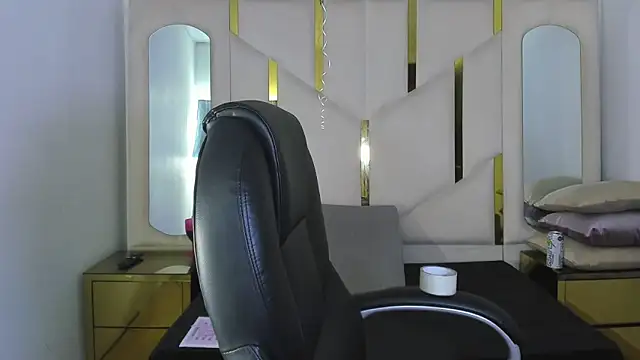 IsabellRodriguez18 online show from 02/01/26, 03:38