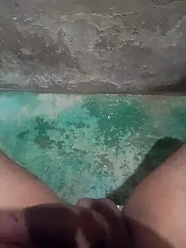 yaxom33 online show from 03/11/26, 12:05