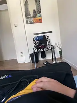 rominoucoquin online show from 12/26/24, 01:21