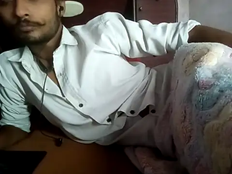 IamRentedBoybfriend online show from 11/17/25, 04:13