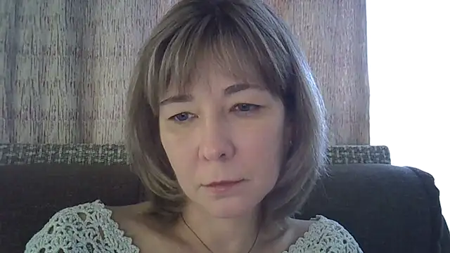 Snapshot of EllaJohnsonX chatting on 01/05/25, 10:32 EllaJohnsonX online show from 01/05/25, 10:32