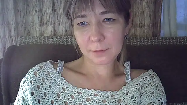 Snapshot of EllaJohnsonX chatting on 01/18/25, 06:24 EllaJohnsonX online show from 01/18/25, 06:24