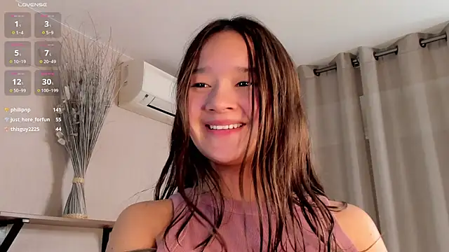 Snapshot of Maekko chatting on 02/08/25, 07:05 Maekko online show from 02/08/25, 07:05