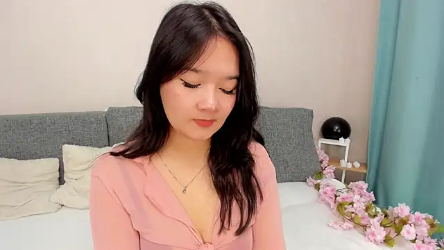 Snapshot of Maekko chatting on 11/15/25, 09:54 Maekko online show from 11/15/25, 09:54