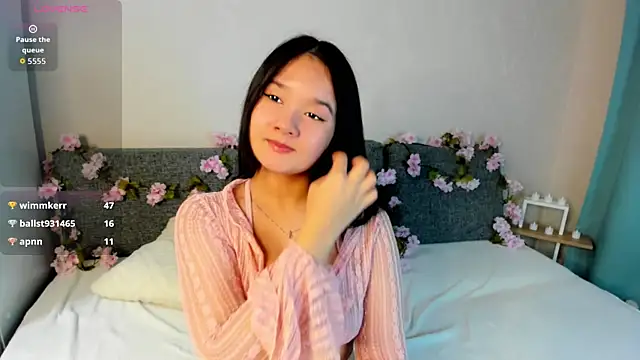 Snapshot of Maekko chatting on 12/04/25, 10:40 Maekko online show from 12/04/25, 10:40