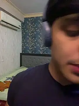 sunny49477 online show from 02/03/25, 12:36