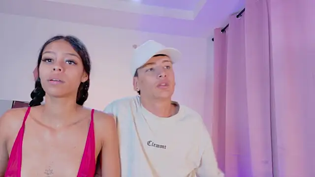 Snapshot of two_milkyway chatting on 01/17/26, 12:43 two milkyway online show from 01/17/26, 12:43