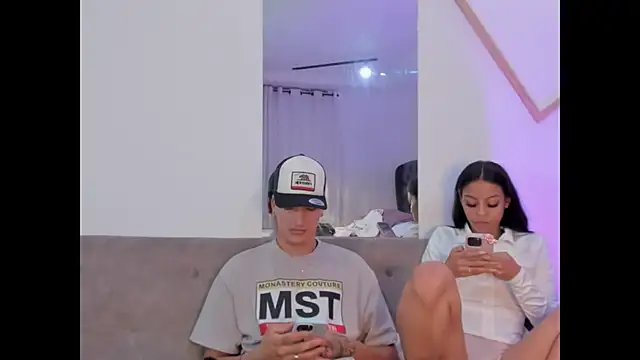 Snapshot of two_milkyway chatting on 02/05/26, 01:32 two milkyway online show from 02/05/26, 01:32