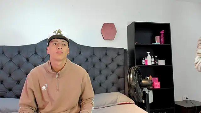 two milkyway online show from 03/31/26, 12:16