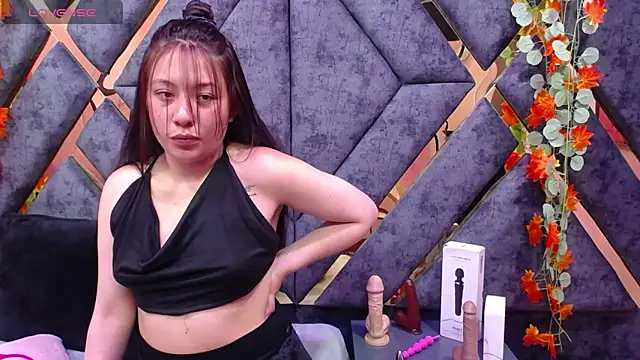 Snapshot of alison_deep chatting on 02/27/26, 04:12 alison deep online show from 02/27/26, 04:12