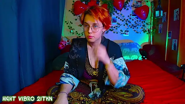 TrickyKitsune online show from 02/19/26, 04:03