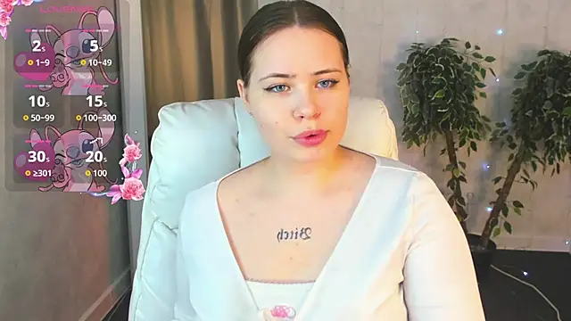 Snapshot of EricaElliott chatting on 10/06/25, 01:03 EricaElliott online show from 10/06/25, 01:03