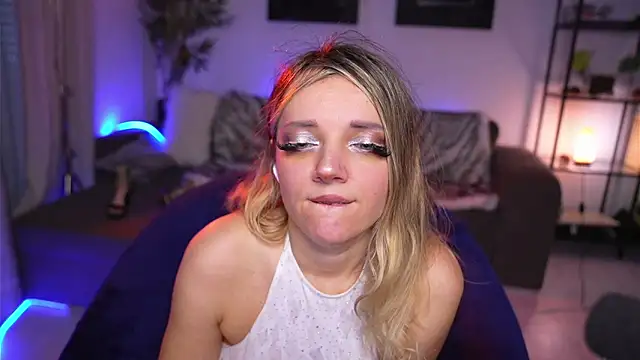 Magnetic Amy online show from 01/20/25, 01:11