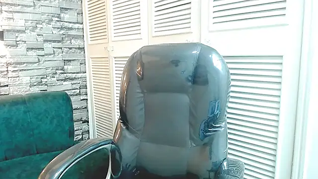 Warning Boy online show from 12/29/24, 09:52