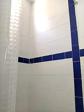 Snapshot of Mia_WAll chatting on 01/11/25, 05:40 Mia WAll online show from 01/11/25, 05:40