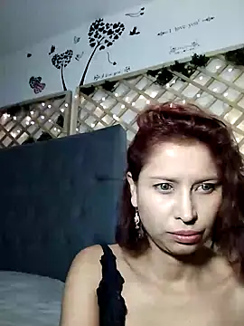 Snapshot of Mia_WAll chatting on 01/12/25, 09:08 Mia WAll online show from 01/12/25, 09:08