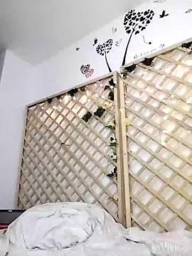 Snapshot of Mia_WAll chatting on 01/19/25, 11:01 Mia WAll online show from 01/19/25, 11:01