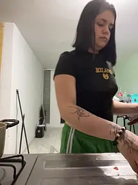 pretty angela1 online show from 12/05/25, 12:30